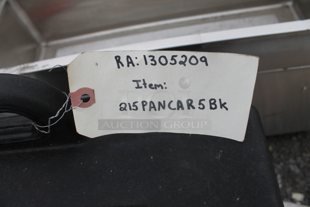 BRAND NEW SCRATCH AND DENT! Carlisle 215PANCAR5BK Black Poly Insulated Food Carrying Case.  - Image 7 of 7