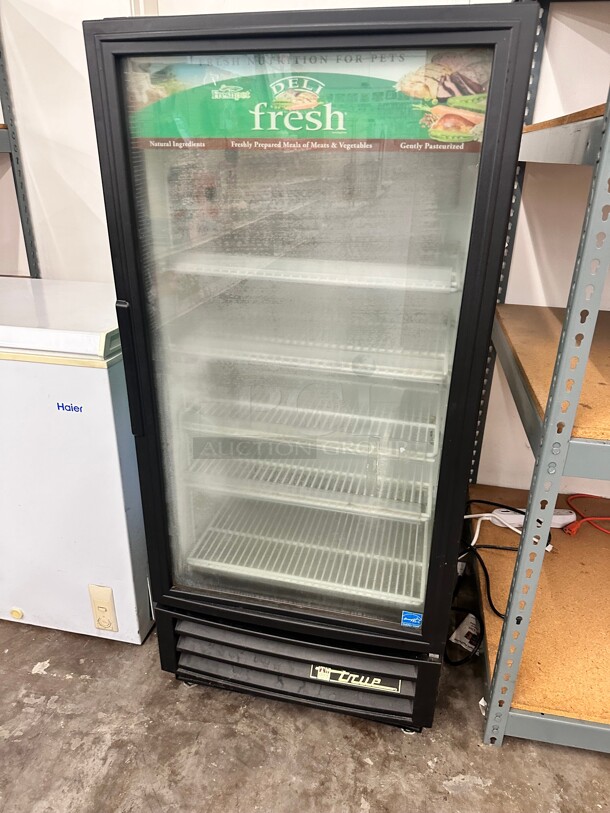 True GDM-10 24 inch One Section Glass Door Merchandiser, (1) Right Hinge Door, 115v Working - Image 2 of 5