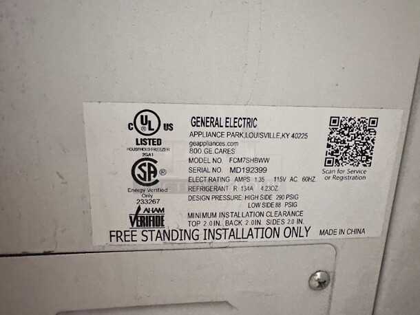 GE 33 Inch Wide 7.0 Cu. Ft. Free Standing Chest Freezer 115 Volt Working - Image 6 of 7