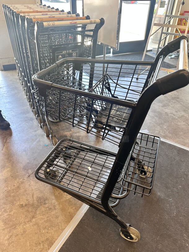 Clean 35 liter Single Basket Wire Convenience Shopping Cart - Black - Image 3 of 9