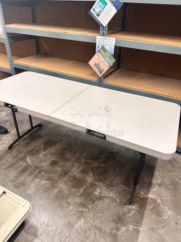 Clean LIFETIME 6-FOOT FOLDING TABLE (COMMERCIAL) - Image 2 of 7