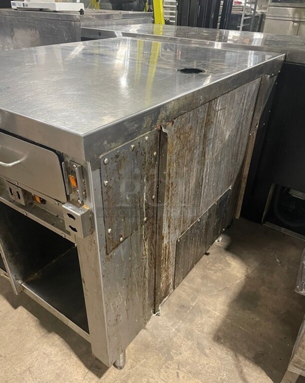 Franke All Stainless Steel Working Table With 2 Underneath Storage Space And Warming Drawer! 120V 1PH - Image 2 of 9