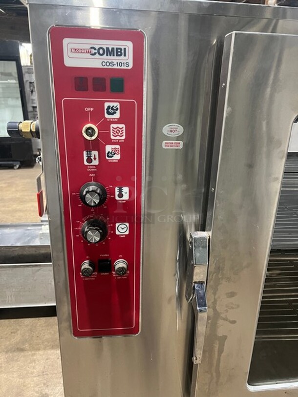 WOW! Blodgett Commercial Electric Powered Single Door Oven/Steamer Combi Oven! With View Through Door! With Metal Oven Racks! With Pan Rack Holder Area Underneath! All Stainless Steel! On Legs! Working When Removed! Model: COS101S SN: 081793HG014S 208V 60HZ 3 Phase - Image 3 of 9
