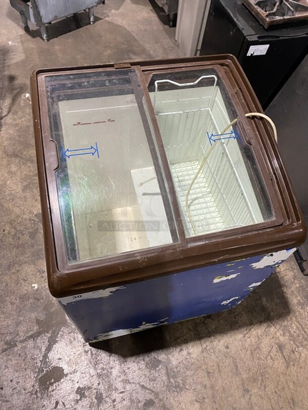 Commercial Freezer Merchandiser w/ 2 Sliding Lids! SN: 03433713 120v 1ph - Image 9 of 9