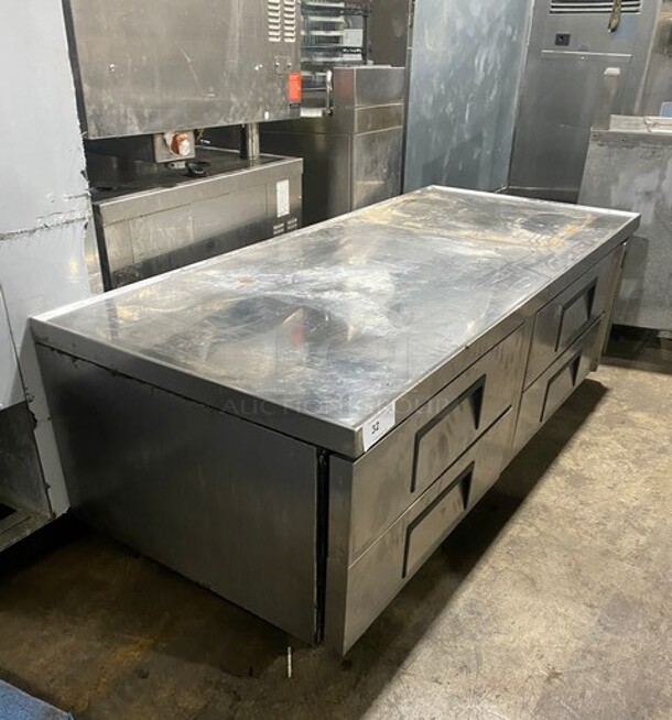 True Commercial Refrigerated 4 Drawer Chef Base! All Stainless Steel! On Casters! MODEL: TRCB72 SN: 7307092 115V 1PH - Image 2 of 9