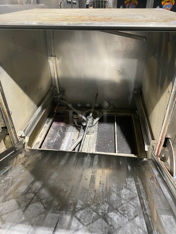 Noble Commercial Undercounter Dishwasher! All Stainless Steel! Model: WAREFORCEUH30 SN:20J388728 208V 1PH - Image 5 of 11
