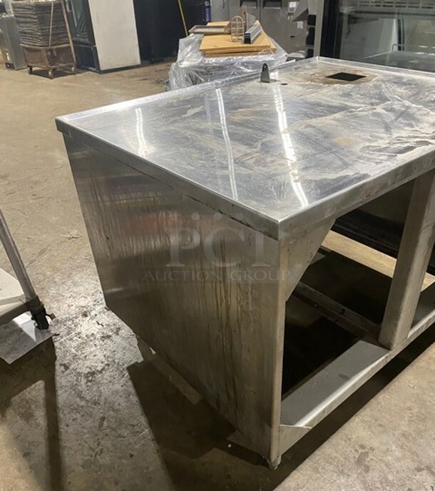 All Stainless Steel Beverage Counter With 2 Door Storage Under! - Image 4 of 9