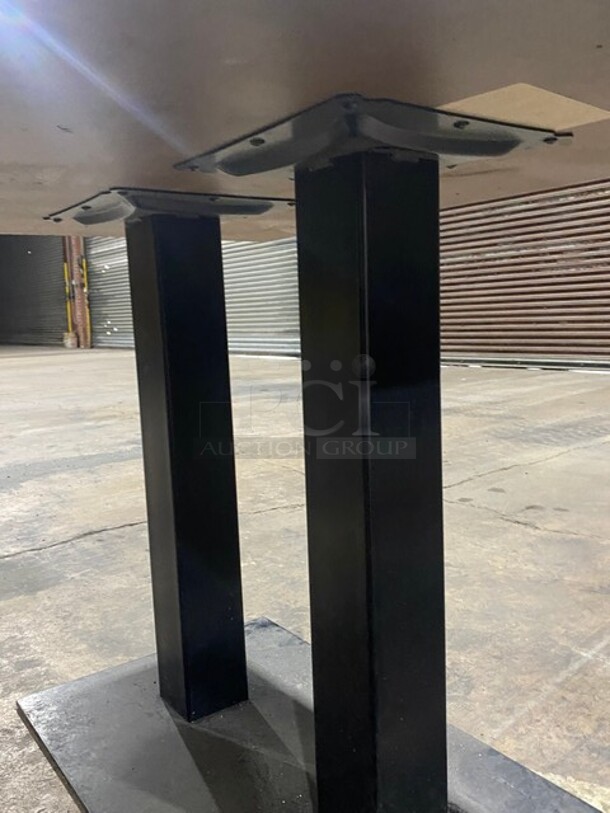 WOW! Full Wood Heavy Duty 30x48 Table With Heavy Duty Metal Base! - Image 4 of 7