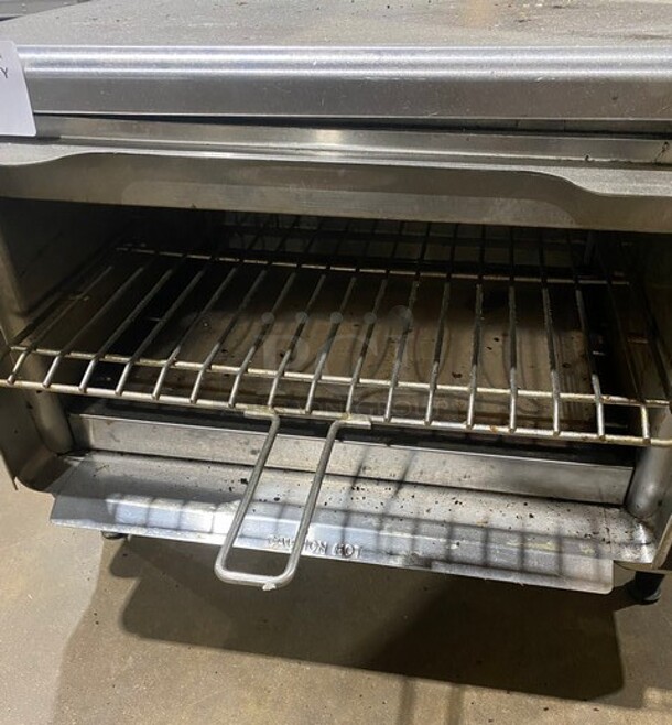 Hatco Commercial Countertop Electric Powered Thermo Food Finisher! MODEL TFW461R SN: 8816551120 208V 3PH - Image 5 of 11