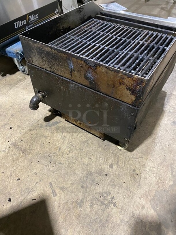 Apw Wyoff Natural Gas Powered Countertop Char Broiler Grill! Working When Removed! - Image 3 of 9