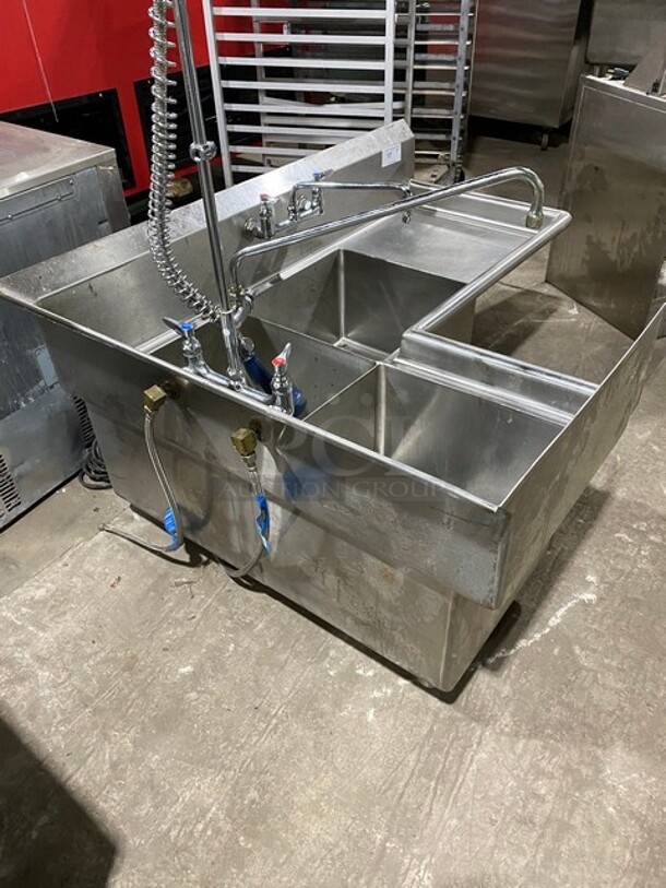 Nice! Stradford Smith High Quality All Stainless Steel 3 Compartment Corner Style Sink!  With Drain Board And Faucet & Jet Spray Assembly! - Image 3 of 10