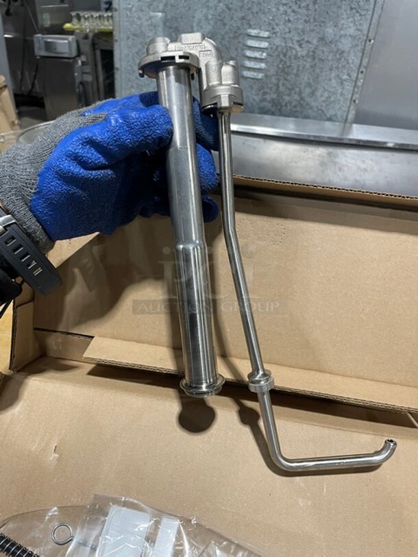 New Vertical Fountain Pump! 2x Your Bid! - Image 3 of 4