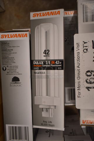 Lot of 15 Various Light Bulbs Including Sylvania Dulux T/E IN. (front room)
