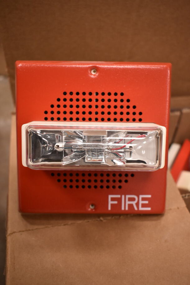 Box of 10 System Sensor SPSRL-BP10 Wall Speaker Strobe. (front room) - Image 1 of 5