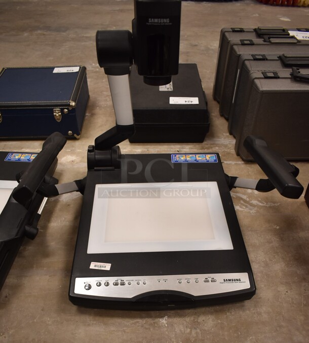 Samsung SDP-900DXRN Countertop Digital Presenter. 100-240 Volts, 1 Phase. (front room) - Image 1 of 4