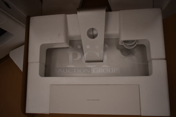 2 Apple A1419 27" iMac Desktop All In One Computers. 100-240 Volts, 1 Phase. 2 Times Your Bid! (front room) - Image 3 of 8