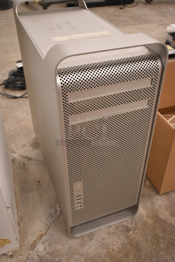 Apple Computer Tower.  - Image 3 of 5