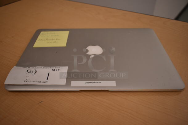 Apple A1466 13" Mac Book Air Laptop. (front room) - Image 5 of 6