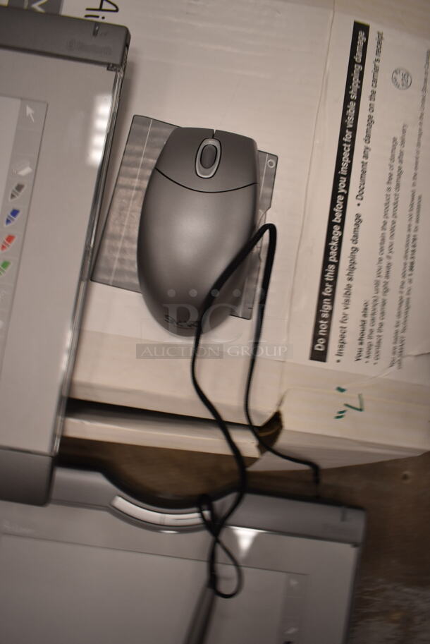2 Smart WS100 Wireless Writing Slate. 2 Times Your Bid! (front room) - Image 3 of 6