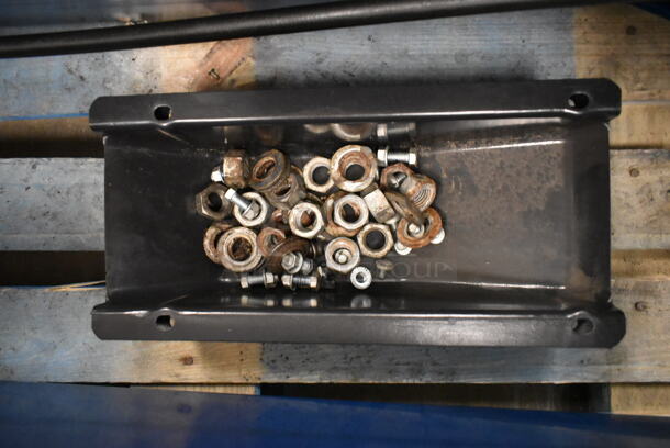 Rotary SPOA88 Metal 7,000 Pound Capacity Lift w/ Extra Parts. 208-230 Volts, 1 Phase. BUYER MUST REMOVE: Bring Tools and Manpower Needed To Remove This Item. (front room) - Image 5 of 12