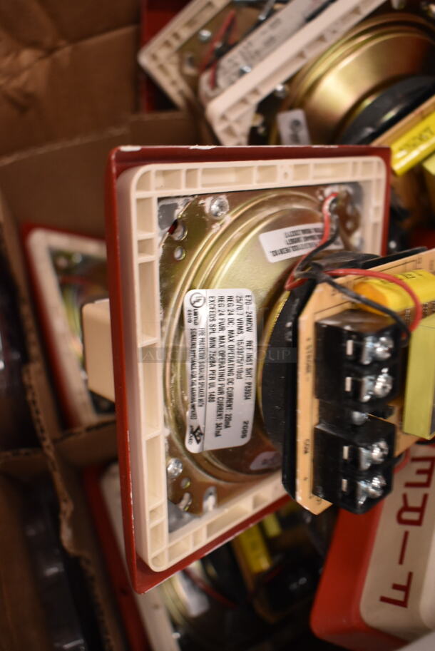 ALL ONE MONEY! Lot of Approximately 25 Pieces to Fire Alarms / Strobes. (front room) - Image 6 of 7