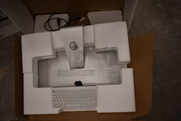 2 Apple A1419 27" iMac Desktop All In One Computer w/ Keyboard. 100-240 Volts, 1 Phase. 2 Times Your Bid! (front room) - Image 4 of 10