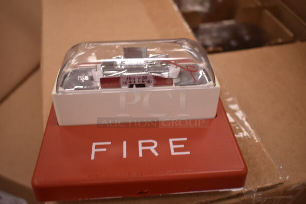 Box of 9 System Sensor SRL-BP10 Wall Strobe. (front room) - Image 3 of 5