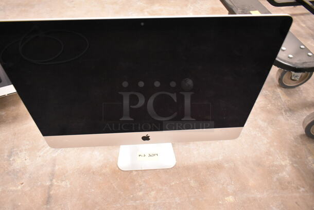 2 Apple A1418 21.5" iMac Desktop All In One Computer. 100-240 Volts, 1 Phase. 2 Times Your Bid! (front room) - Image 6 of 9