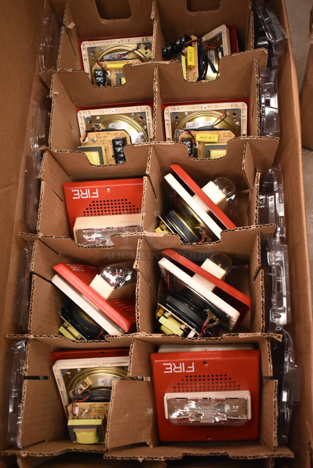 Box of 10 System Sensor SPSRL-BP10 Wall Speaker Strobe. (front room) - Image 2 of 5