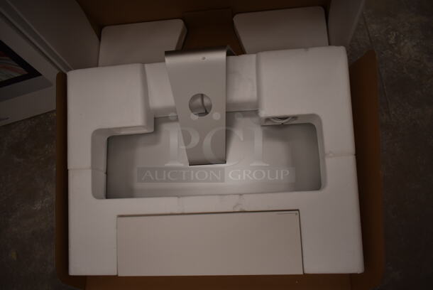 2 Apple A1419 27"  iMac Desktop All In One Computer w/ Keyboard. 100-240 Volts, 1 Phase. 2 Times Your Bid! (front room) - Image 4 of 10