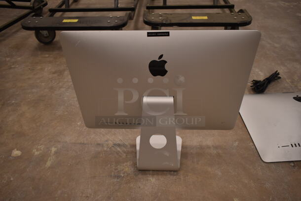 2 Apple A1418 21.5" iMac Desktop All In One Computer. 100-240 Volts, 1 Phase. 2 Times Your Bid! (front room) - Image 8 of 9