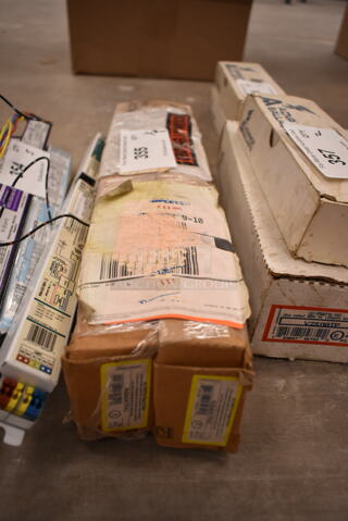 Lot of 2 R4S40ATPAC Ballasts. (front room)