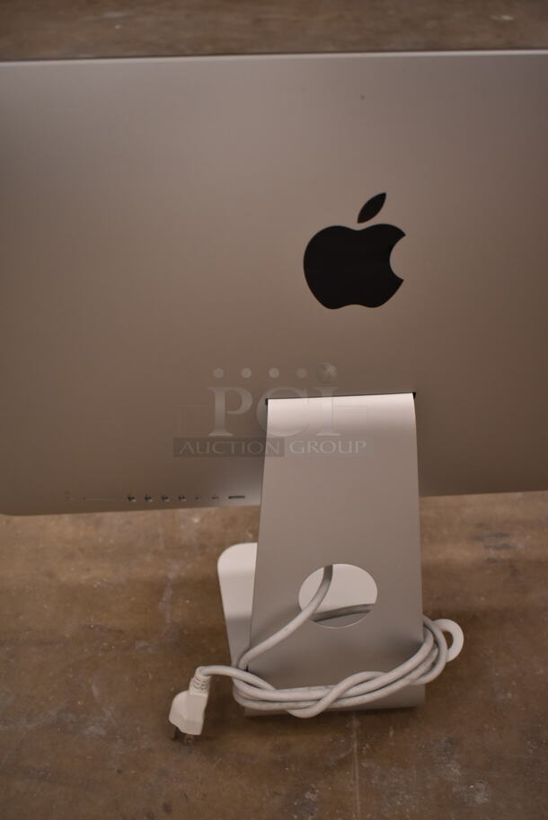 Apple A1418 27" iMac Desktop All In One Computer. 100-240 Volts, 1 Phase. (front room) - Image 7 of 8