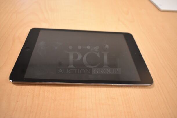 2 Apple A1432 iPad. 2 Times Your Bid! (front room) - Image 2 of 7