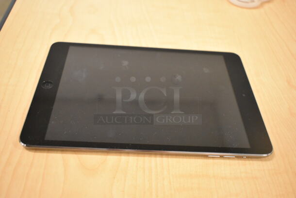 3 Apple A1432 iPad. 3 Times Your Bid! (front room) - Image 2 of 10