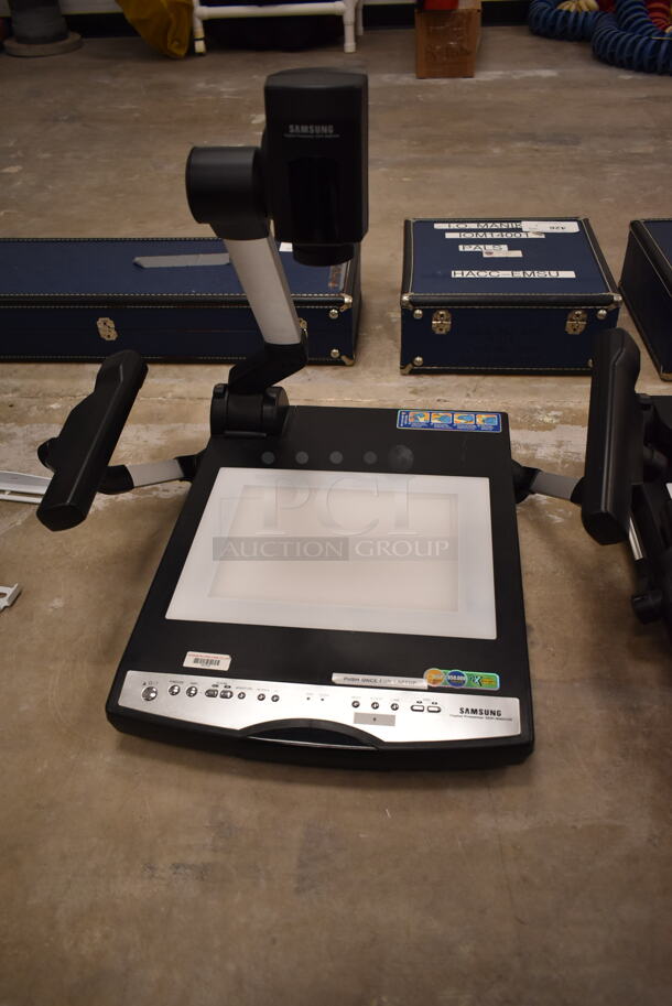 Samsung SDP-900DXRN Countertop Digital Presenter. 100-240 Volts, 1 Phase. (front room) - Image 3 of 4