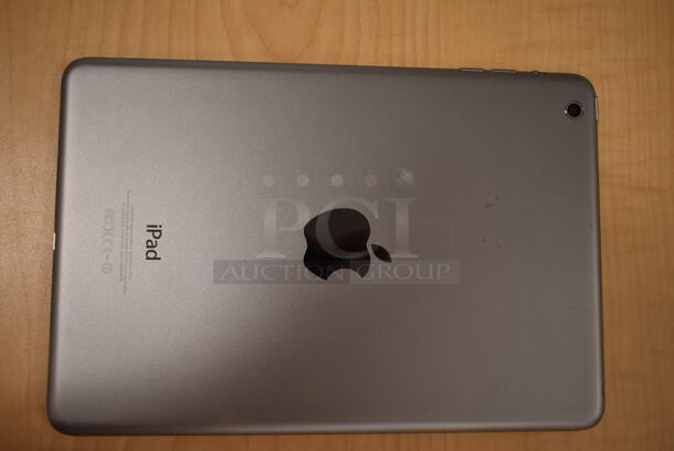 3 Apple A1432 iPad. 3 Times Your Bid! (front room) - Image 3 of 10