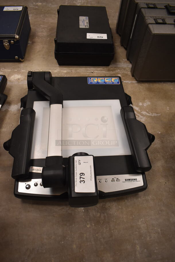 Samsung SDP-900DXRN Countertop Digital Presenter. 100-240 Volts, 1 Phase. (front room) - Image 2 of 4