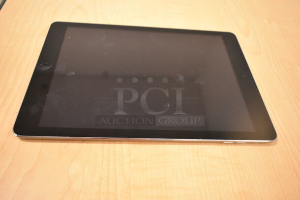 3 Apple A1474 iPad. 3 Times Your Bid! (front room) - Image 5 of 10