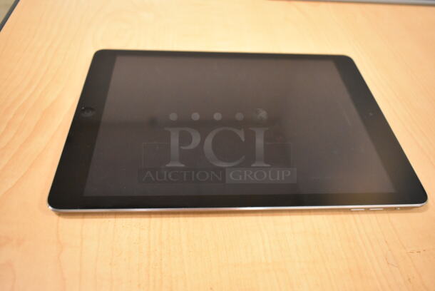 3 Apple A1474 iPad. 3 Times Your Bid! (front room) - Image 5 of 10