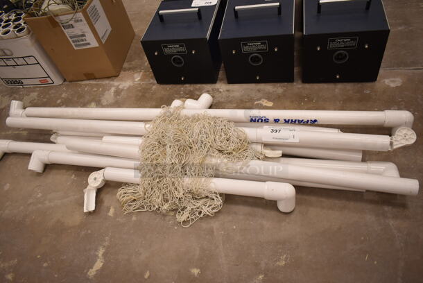 ALL ONE MONEY! Lot of Park & Sun Frame w/ Net. (front room) - Image 1 of 5