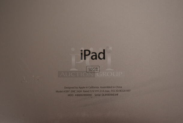 2 Apple A1397/A1396 16 GB iPads. 2 Times Your Bid! (front room) - Image 4 of 7