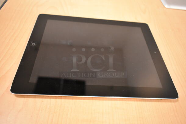 2 Apple A1397/A1396 16 GB iPads. 2 Times Your Bid! (front room) - Image 5 of 7