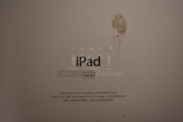 3 Apple A1397 16 GB iPads. 3 Times Your Bid! (front room) - Image 4 of 10