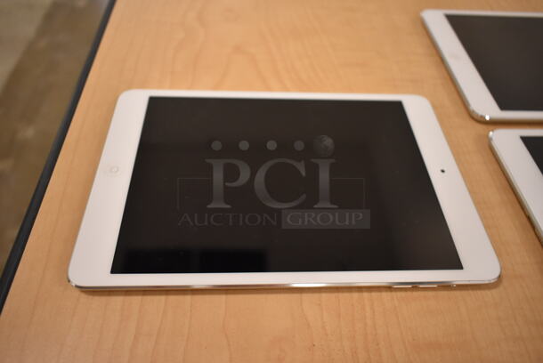 3 Apple A1432 iPads. 3 Times Your Bid! (front room) - Image 2 of 10
