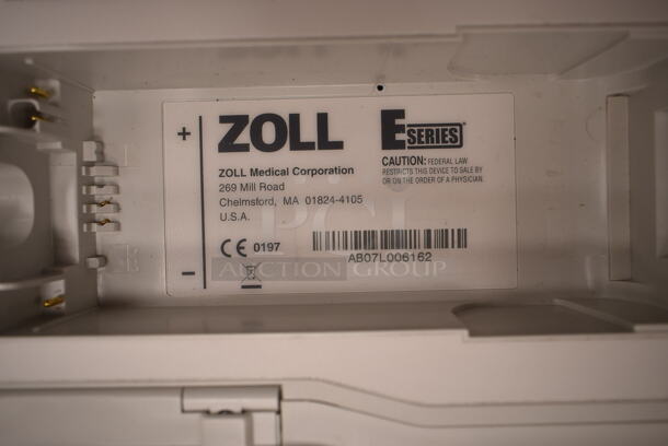 Zoll Medical E Series Monitor. (front room) - Image 7 of 9