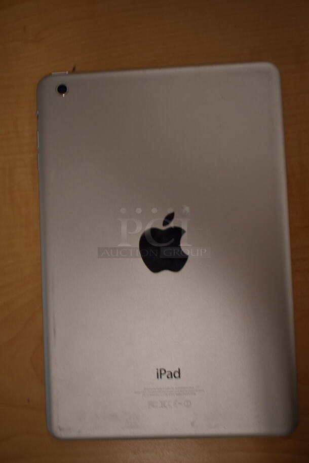 3 Apple A1432 iPads. 3 Times Your Bid! (front room) - Image 6 of 10