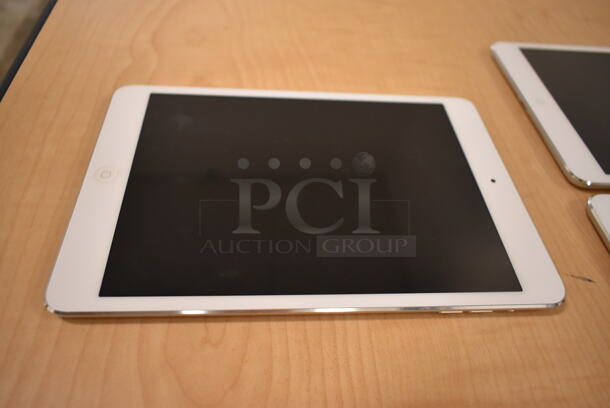 3 Apple A1432 iPads. 3 Times Your Bid! (front room) - Image 2 of 10