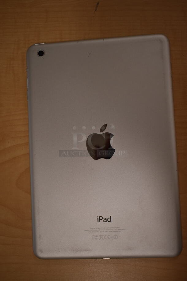3 Apple A1432 iPads. 3 Times Your Bid! (front room) - Image 6 of 10