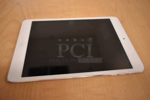 3 Apple A1432 iPads. 3 Times Your Bid! (front room) - Image 8 of 10